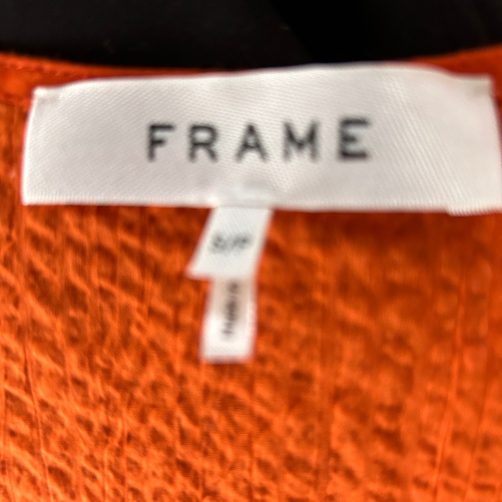 Frame Blouse - Picture 2 of 4